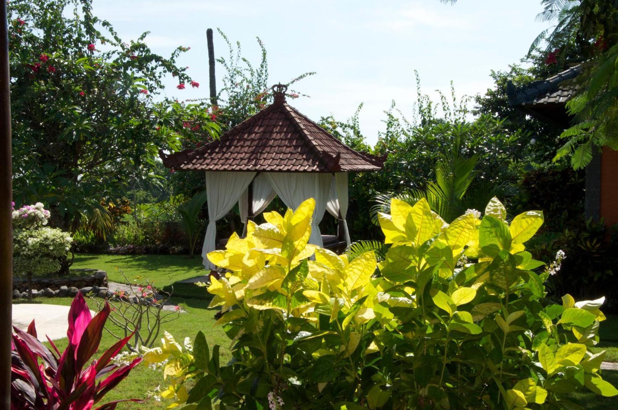 Villa Bali Pondok Jepang Lovina Екстериор снимка